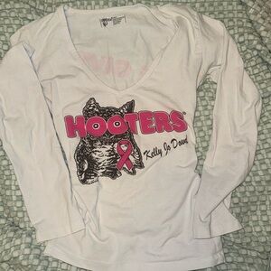 Limited edition hooters top